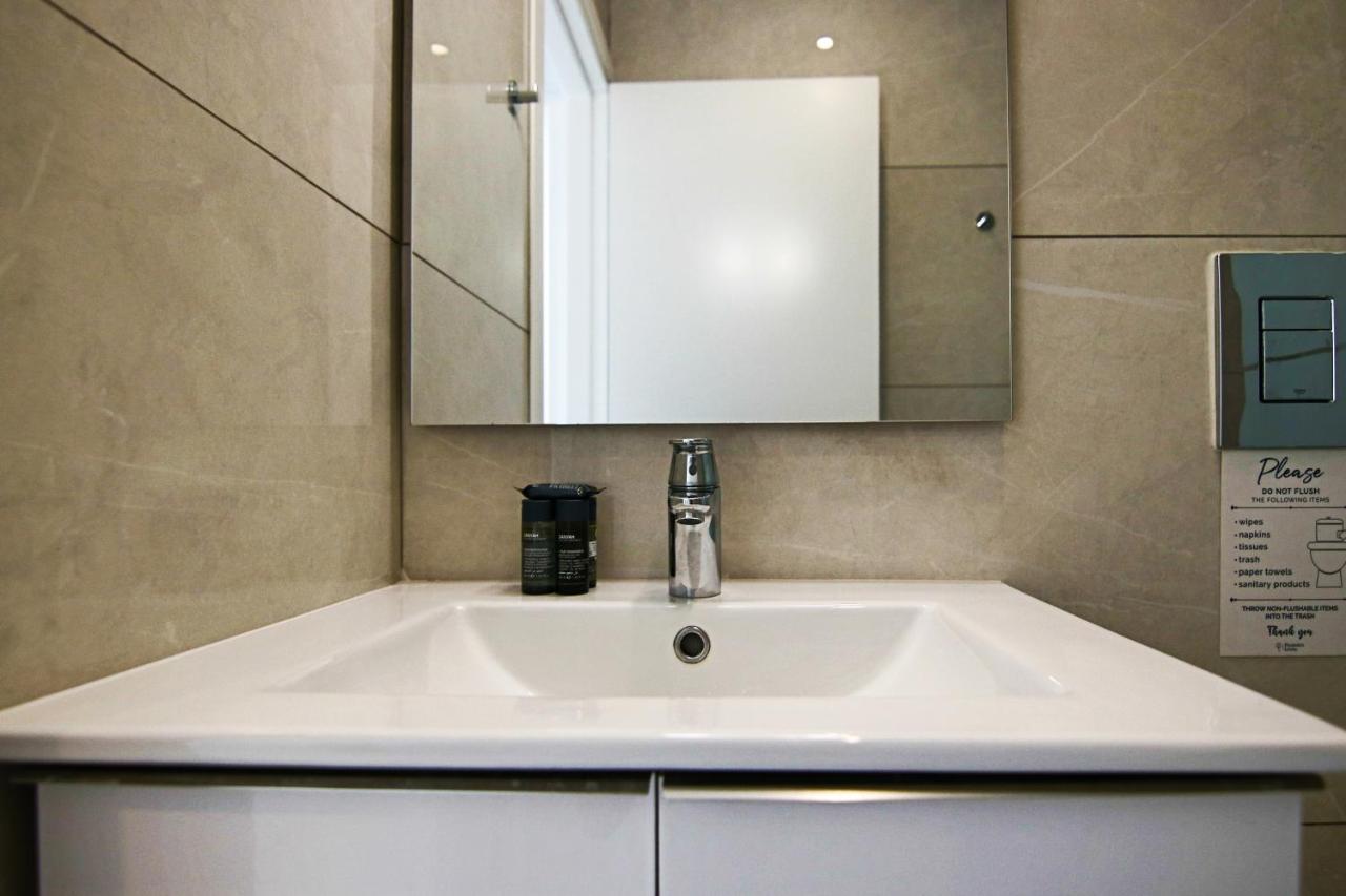 Phaedrus Living - Seaside Executive Flat Harbour 207 Appartement Paphos Buitenkant foto