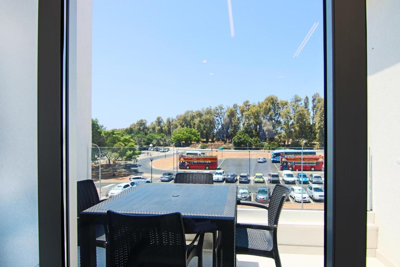 Phaedrus Living - Seaside Executive Flat Harbour 207 Appartement Paphos Buitenkant foto